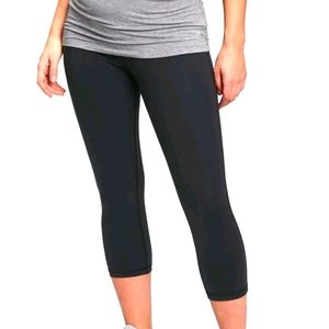 GapFit Maternity Capris